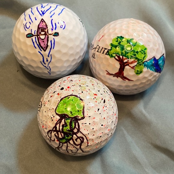 Hand drawn golf balls - Picture 1 of 1